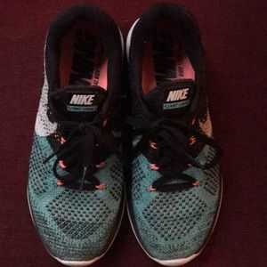Nike Flyknit Lunar 3 running shoe